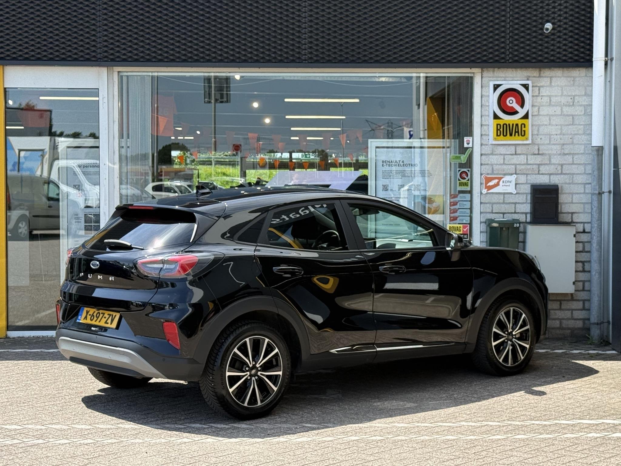 Ford Puma 1.0 EcoBoost Hybrid Titanium | NAP | Winter Pack |, Auto's, Voorwielaandrijving, Zwart, Bedrijf, Handgeschakeld