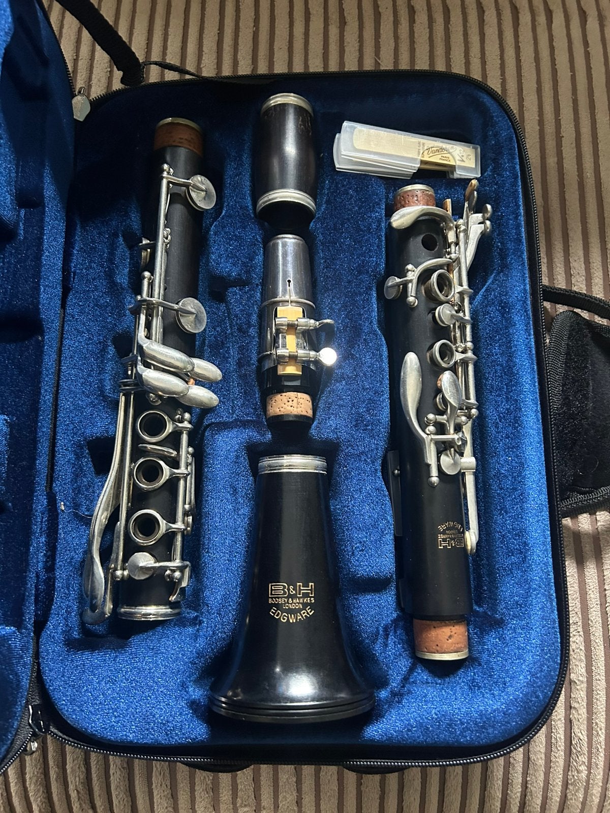 Boowes & Hawkes Klarinet met toebehoren, Muziek en Instrumenten, Ophalen of Verzenden, Gebruikt, Hout, Met koffer