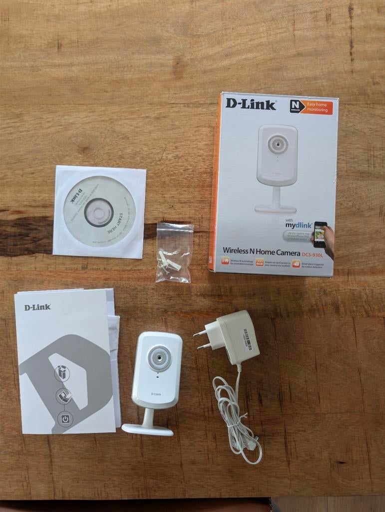 D-Link DCS-930L Wireless N Home Camera, Ophalen of Verzenden, Zo goed als nieuw, Binnencamera