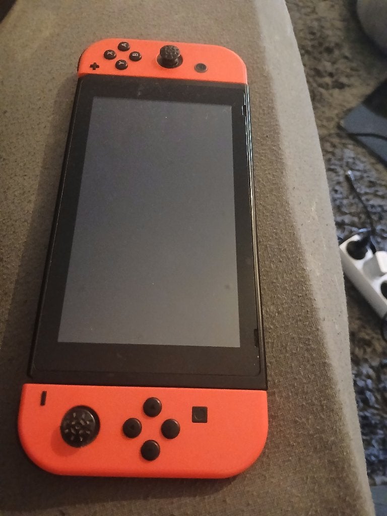 Switch, Online, Gebruikt, Vanaf 18 jaar, 1 speler