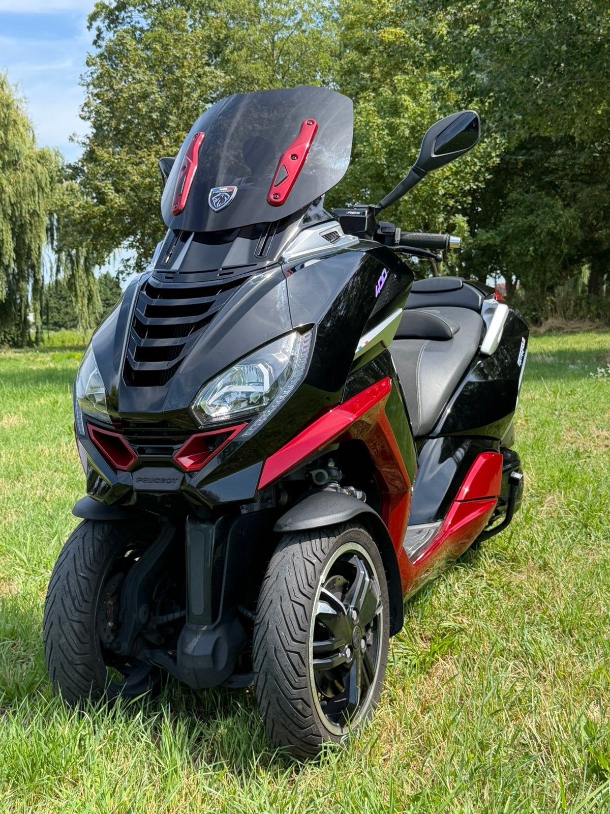 PEUGEOT METROPOLIS 400i GT | AKRAPOVIČ | B-RIJBEWIJS |, Motoren, Scooter, Particulier, Meer dan 35 kW, 1 cilinder
