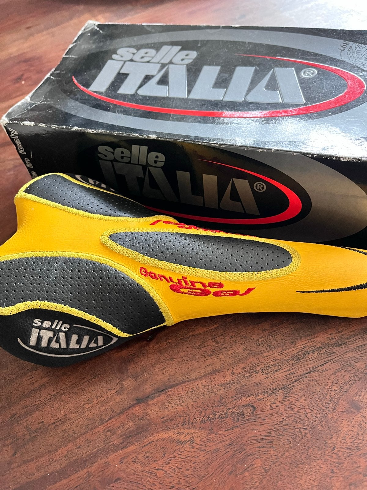 Selle Italia Fi'zi:k fietszadel - Geel/Zwart, Ophalen, Kunststof, Zo goed als nieuw, Selle Italia