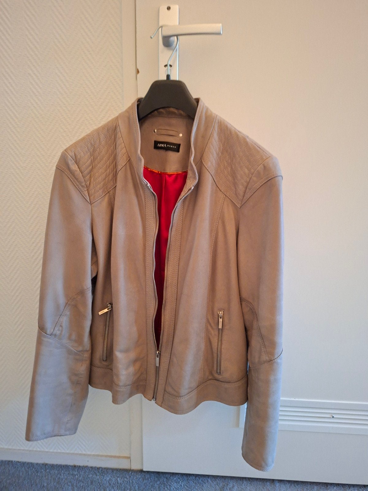 Arma leren jasje maat 42, Kleding | Dames, Jasjes, Kostuums en Pakken, Overige kleuren, Arma, Maat 42/44 (L), Ophalen of Verzenden