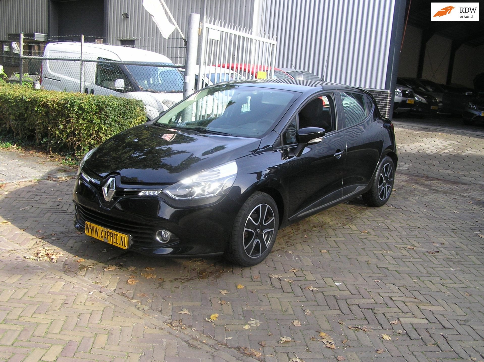 Renault Clio 1.5 dCi ECO Dynamique 146 d km airco nieuwe apk, Voorwielaandrijving, Gebruikt, 4 cilinders, 96 €/maand