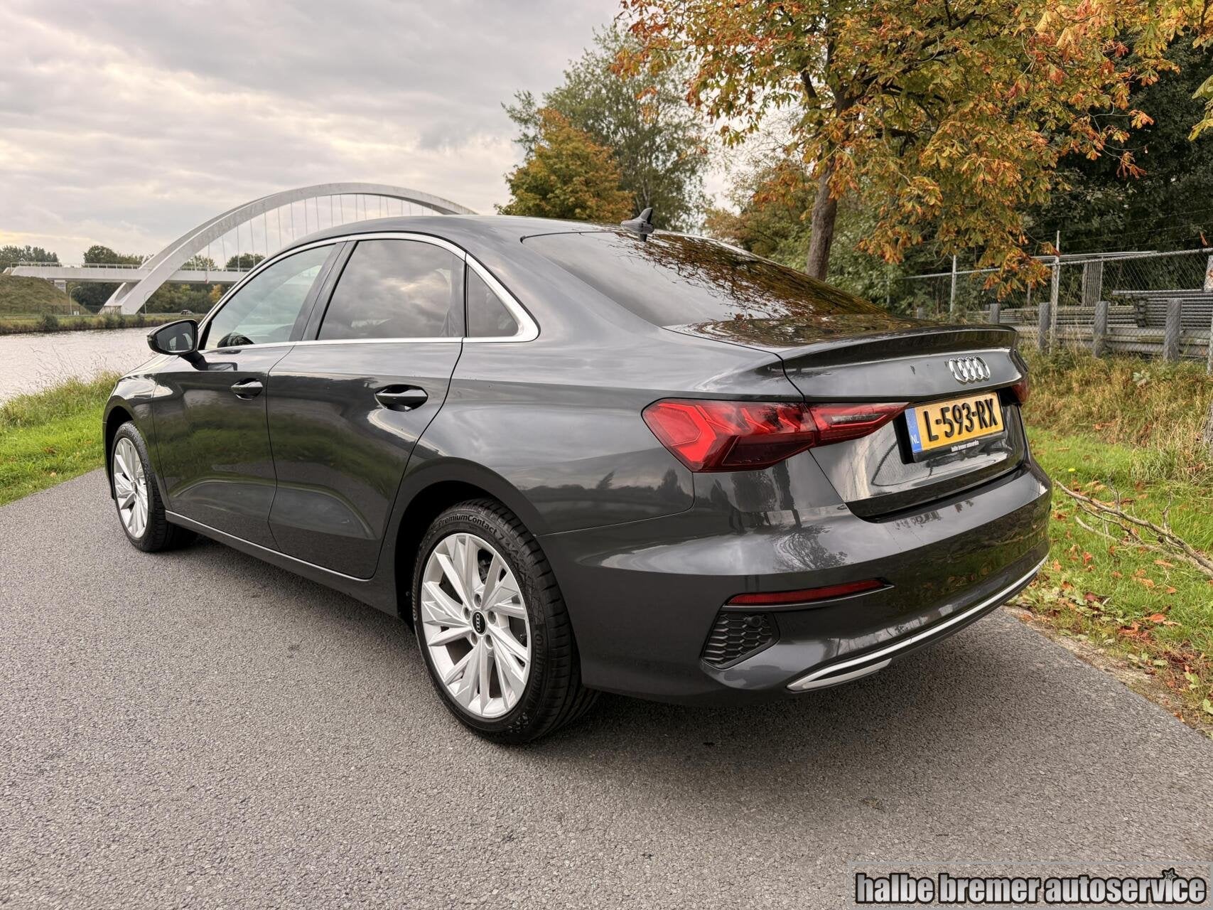 Audi A3 Limousine 30 TFSI Advanced |Matrix LED|PDC|Clima|, Auto's, Verwarmde buitenspiegels, Gebruikt, Origineel Nederlands, Bedrijf