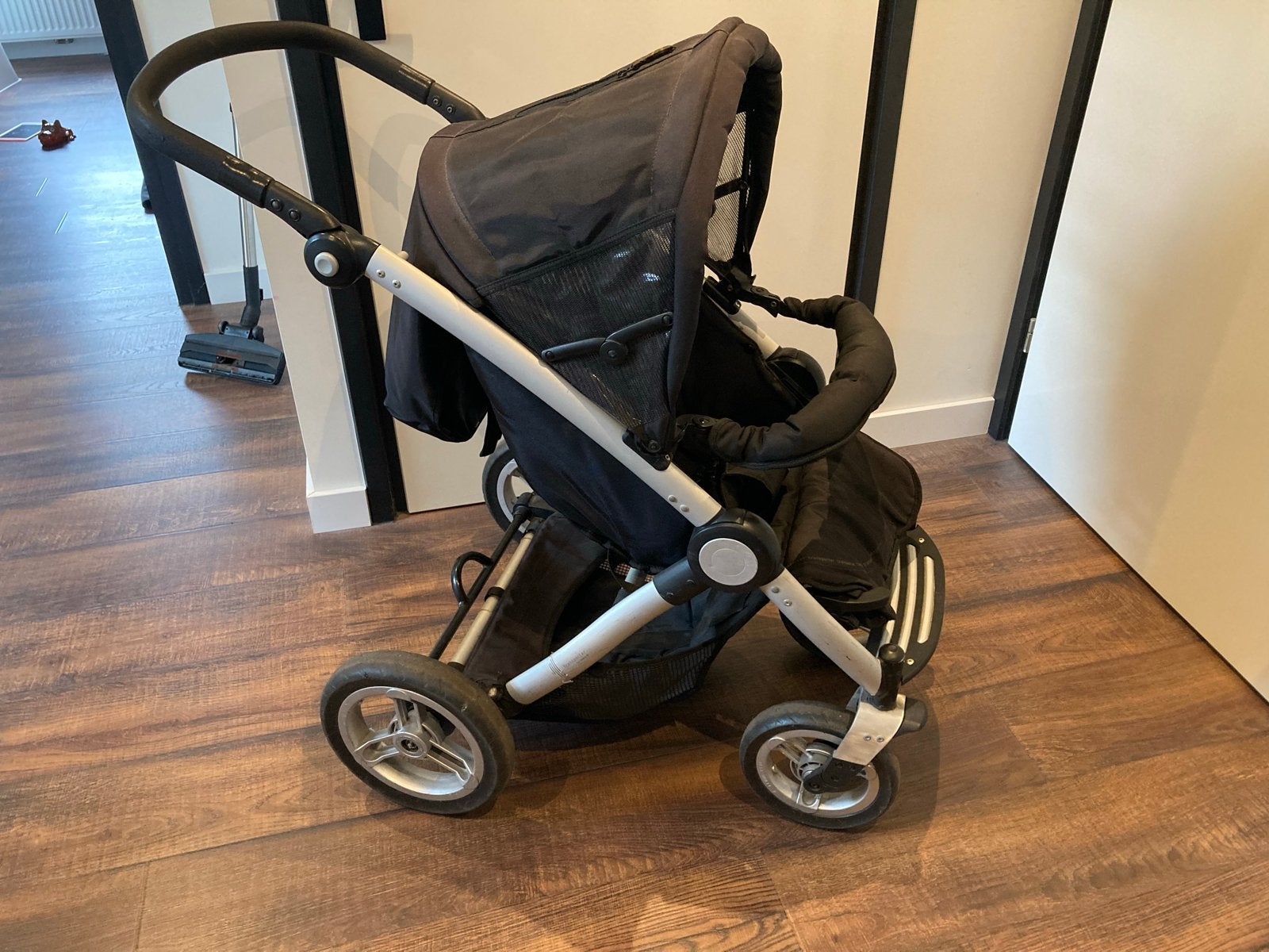 Mutsy Transporter kinderwagen met reiswieg en accessoires, Ophalen, Gebruikt, Combiwagen, Met reiswieg