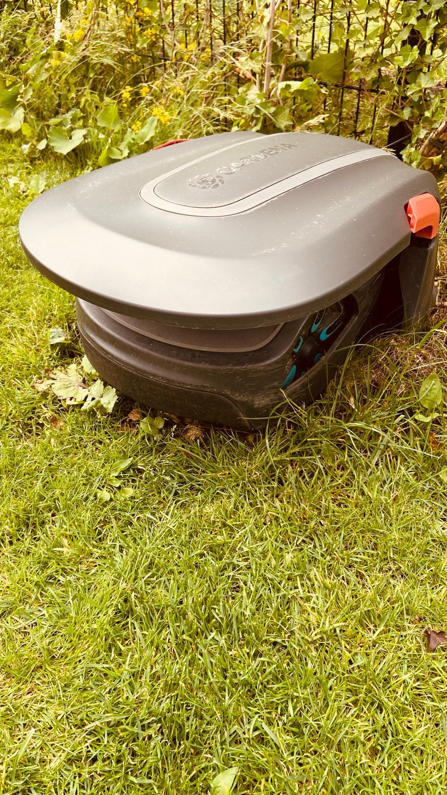 Gardena Robotmaaier - smart sileno life 750, Ophalen, Gebruikt, 20 tot 25 cm, Bestuurbaar via app