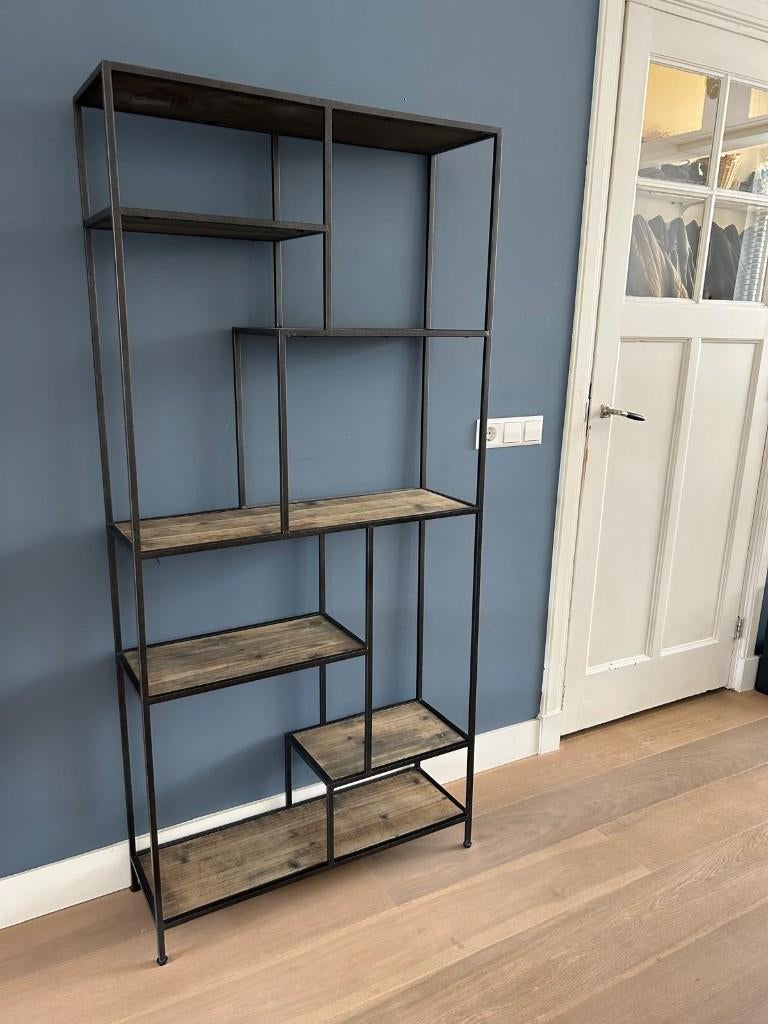 Industriële kast / vakkenkast met houten planken, Huis en Inrichting, Kasten | Stellingkasten, Ophalen, Gebruikt
