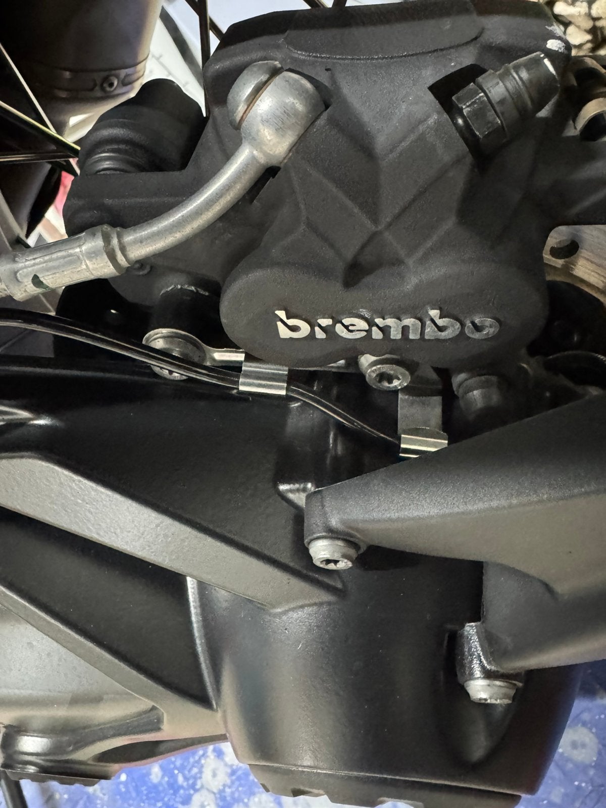 Gezocht remklauwen r1250gsa 2021/2024, Motoren, Ophalen of Verzenden