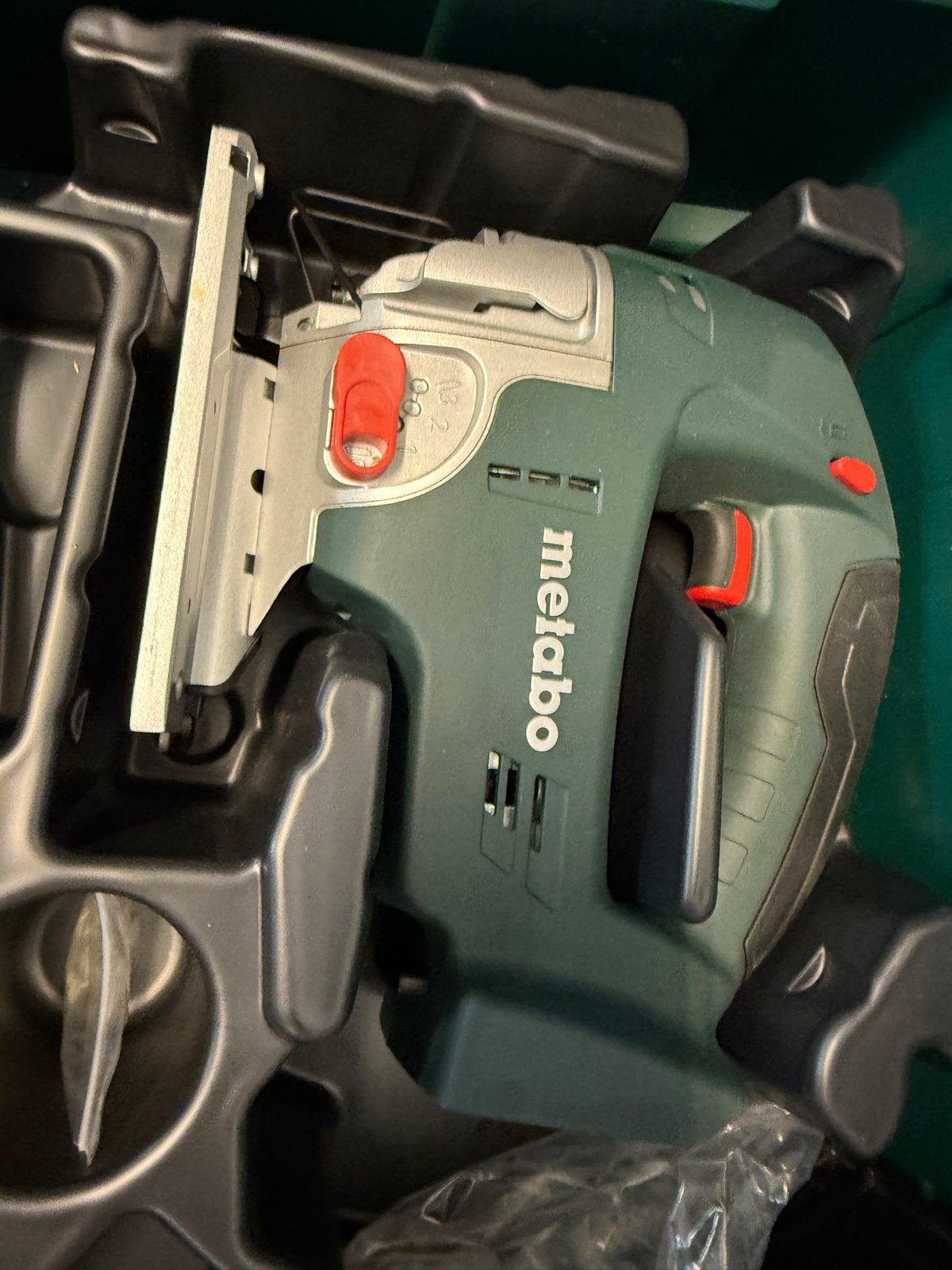 Metabo Decoupeerzaag STA 18 LTX - Zo goed als nieuw, Ophalen, 600 tot 1200 watt, Zo goed als nieuw, Decoupeerzaag