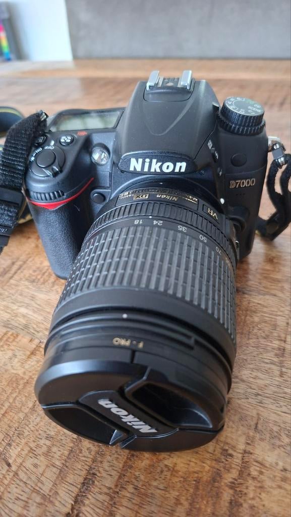 Nikon D7000 spiegelreflexcamera met 18-105mm lens, Ophalen of Verzenden