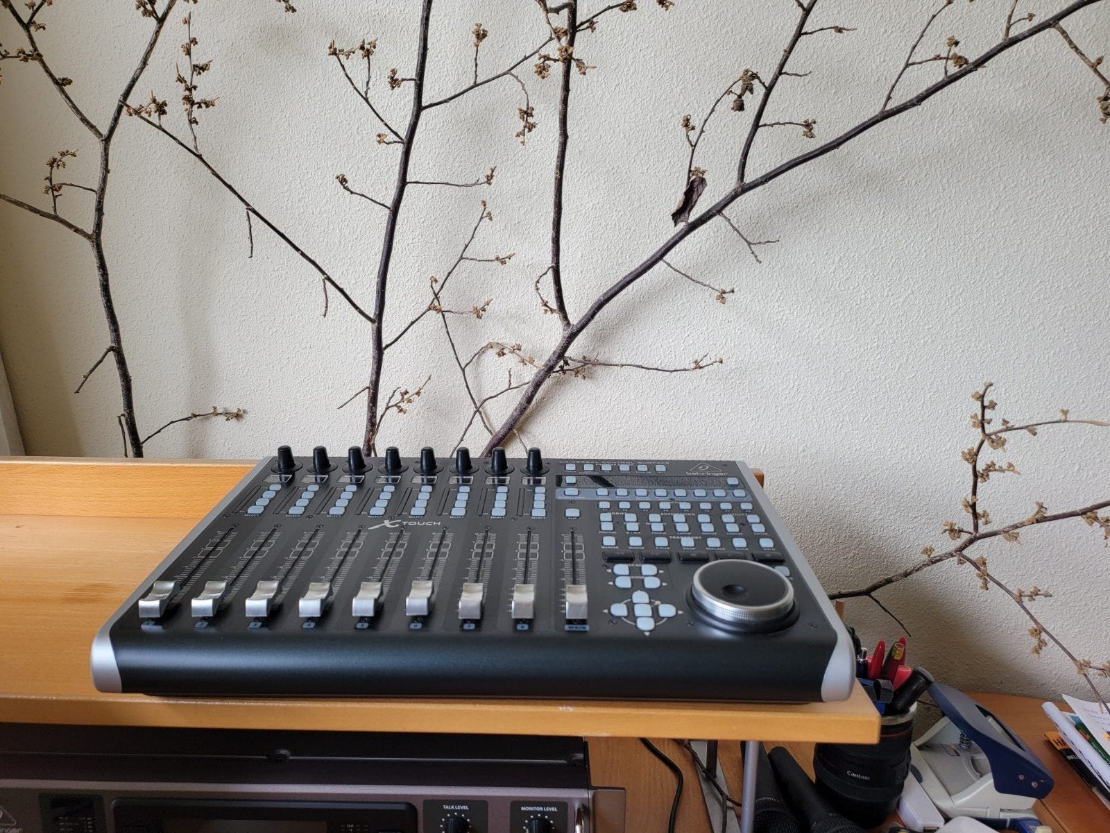 Behringer X-Touch DAW Controller - Zo goed als nieuw, Muziek en Instrumenten, Ophalen, Zo goed als nieuw, 5 tot 10 kanalen