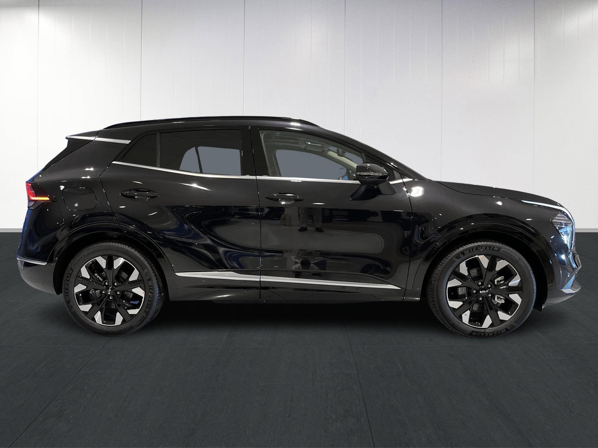 Kia Sportage 1.6 T-GDi Plug-in Hybrid AWD DynamicPlusLine |, Automaat, 14 kWh, 4 cilinders, Zwart