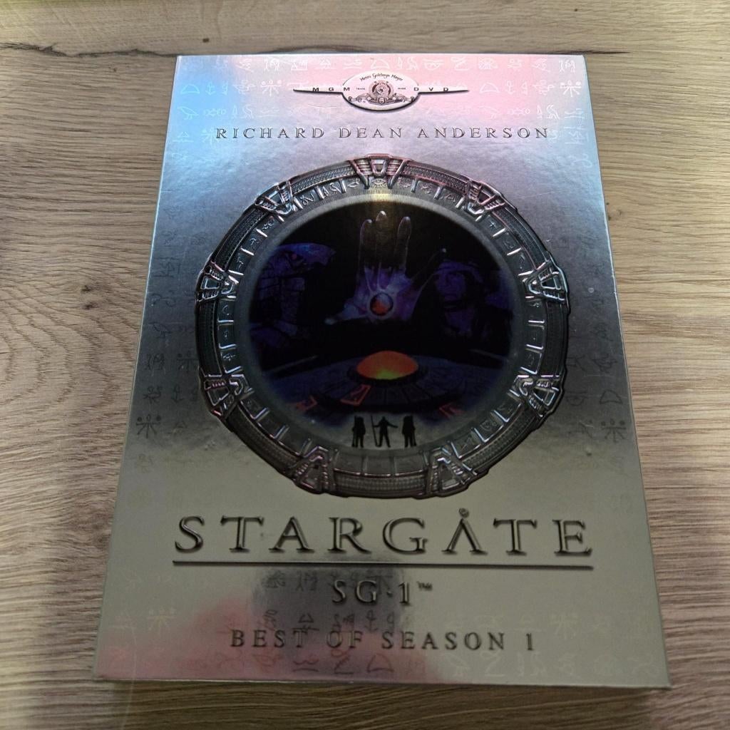 Stargate SG-1 Best of Season 1 | 4 HALEN = 3 BETALEN, Alle leeftijden, Ophalen of Verzenden, Zo goed als nieuw
