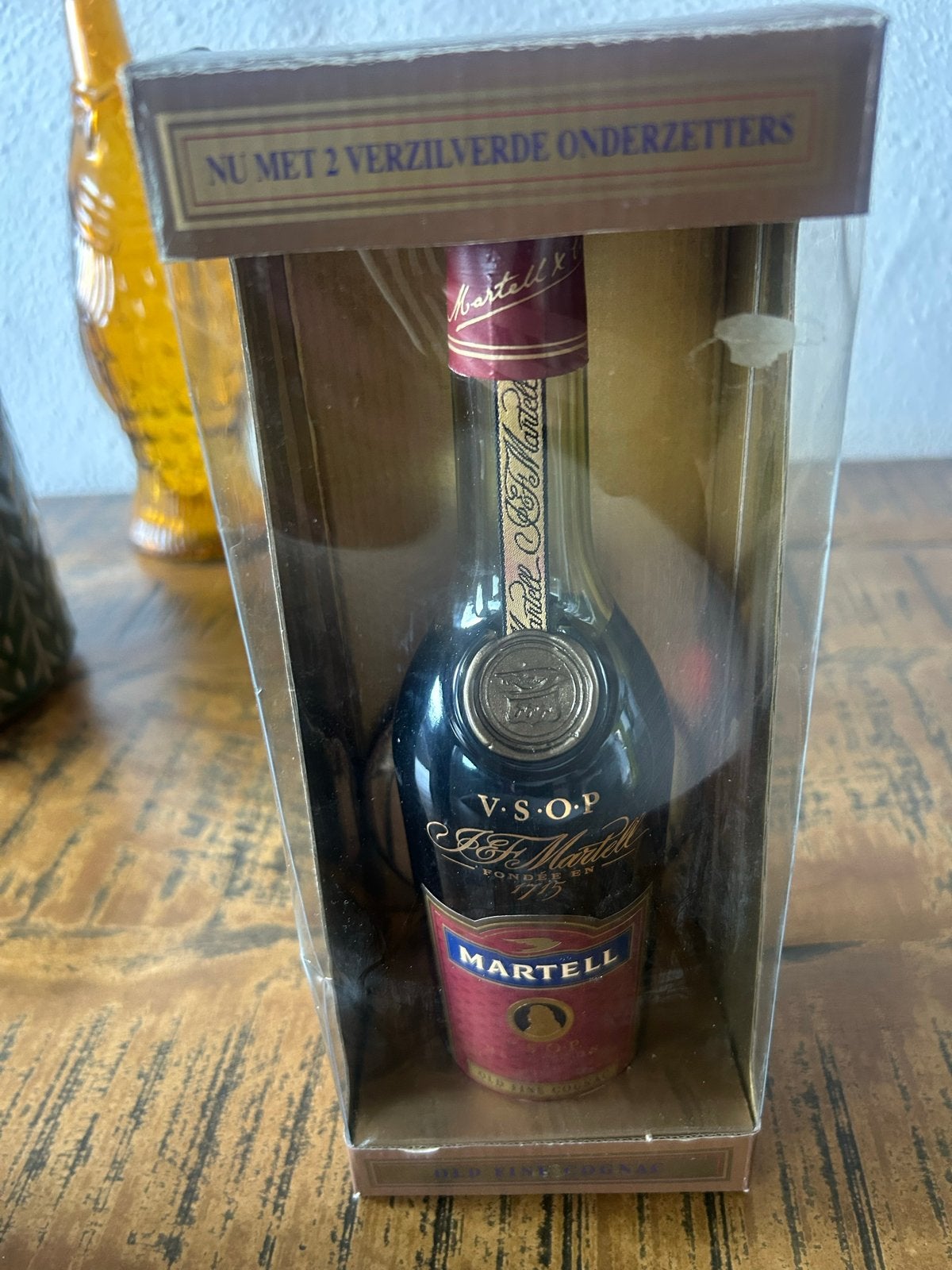 Martell V.S.O.P. Medaillon Cognac met onderzetters, Ophalen of Verzenden, Zo goed als nieuw