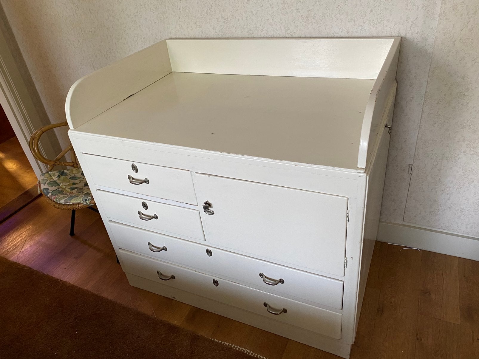 Massief hout commode jaren 50 gratis, Ophalen