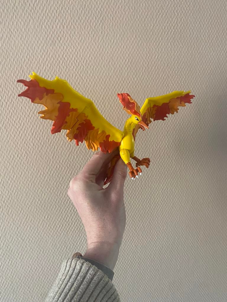 Pokemon figuur Moltres, Ophalen of Verzenden, Zo goed als nieuw