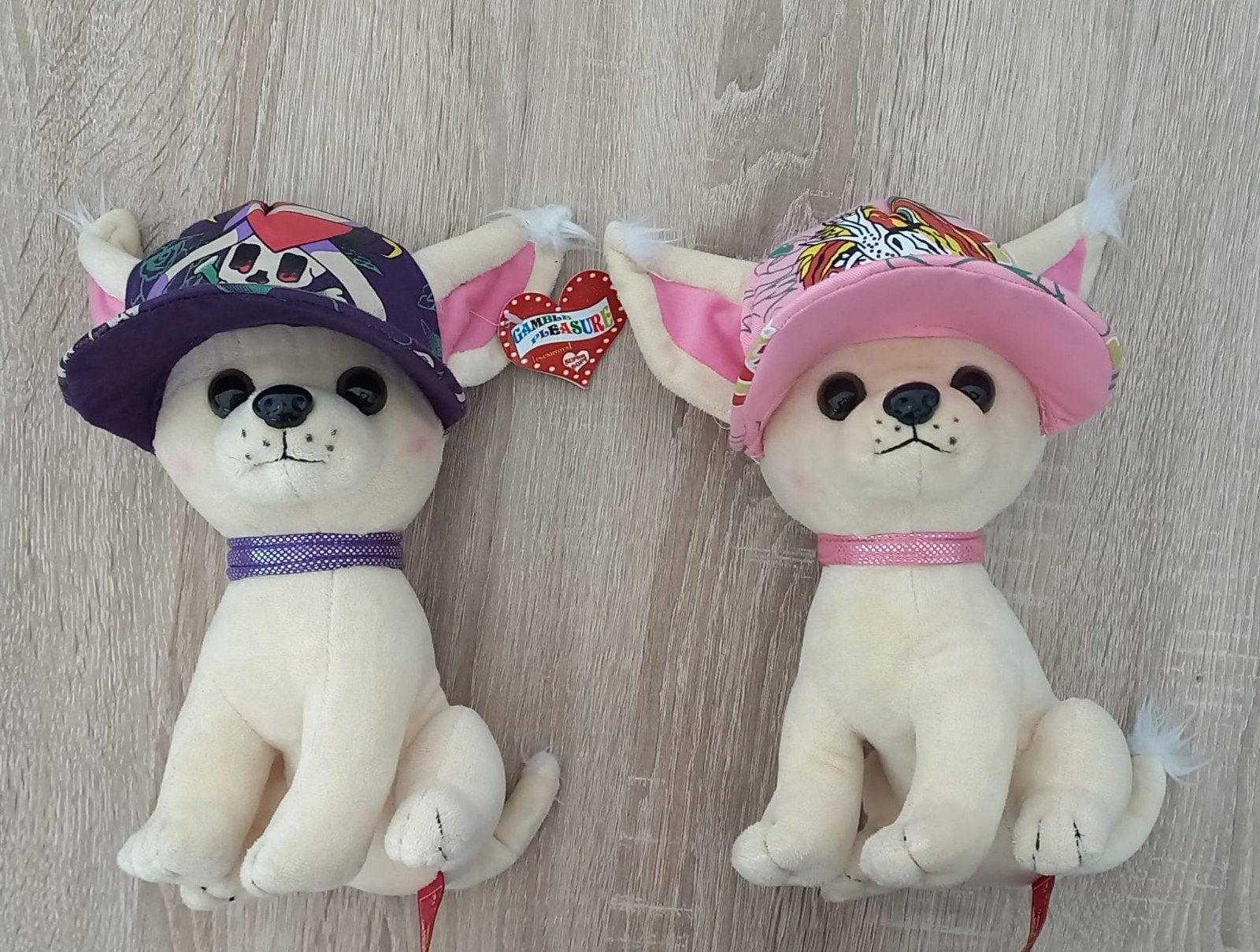Kermis knuffel hondjes chihuahua met pet - per stuk 10 euro, Kinderen en Baby's, Speelgoed | Knuffels en Pluche, Zo goed als nieuw