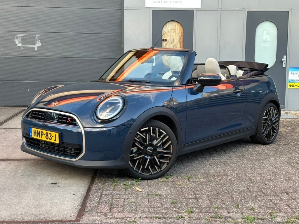 MINI Cooper S Cabrio Aut. | 2.0 204pk | Full Option | 4333km, Auto's, Mini, 1998 cc, 15 km/l, Beige, 4 cilinders