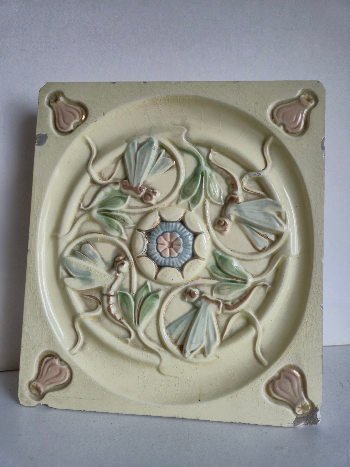 Groot antieke Art Nouveau tegel met bloemmotief, Antiek en Kunst, Ophalen of Verzenden