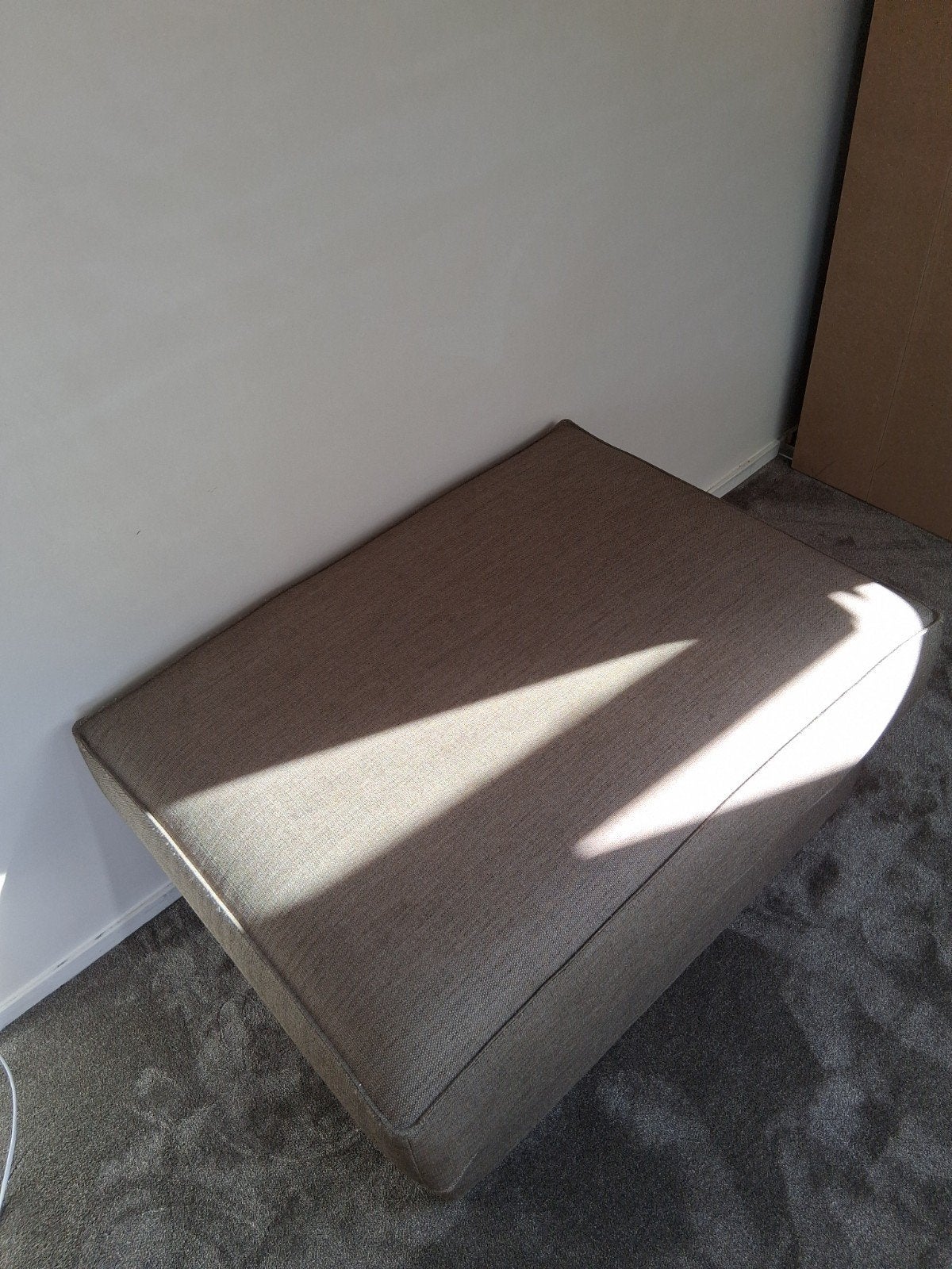 Comfortabele poef/voetenbank - 30x40x50 cm, Huis en Inrichting, Ophalen, Zo goed als nieuw, Minder dan 50 cm