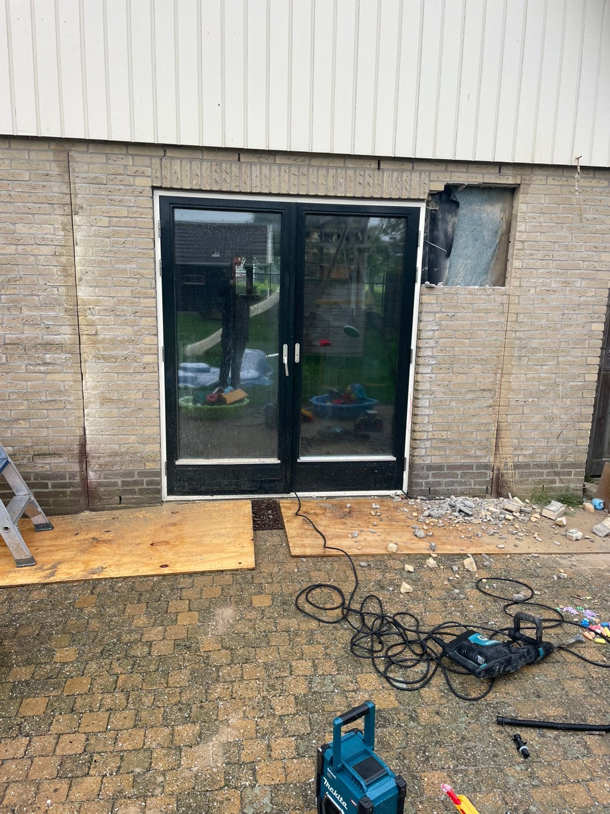 Hardhouten kozijn met 80 mm dikke tuindeuren 178,5*209, Tuin en Terras, Ophalen, Minder dan 3 meter, Zo goed als nieuw, H