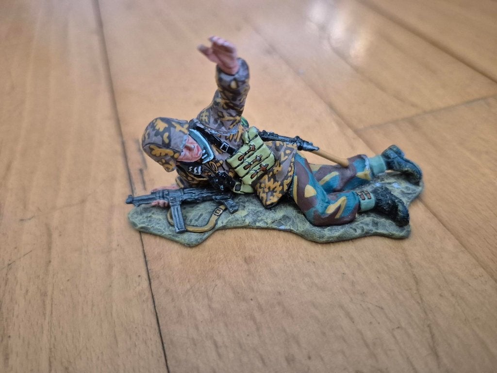 KING & COUNTRY MINIATUUR MILLITAIR 1:32, Verzamelen, Ophalen, Zo goed als nieuw