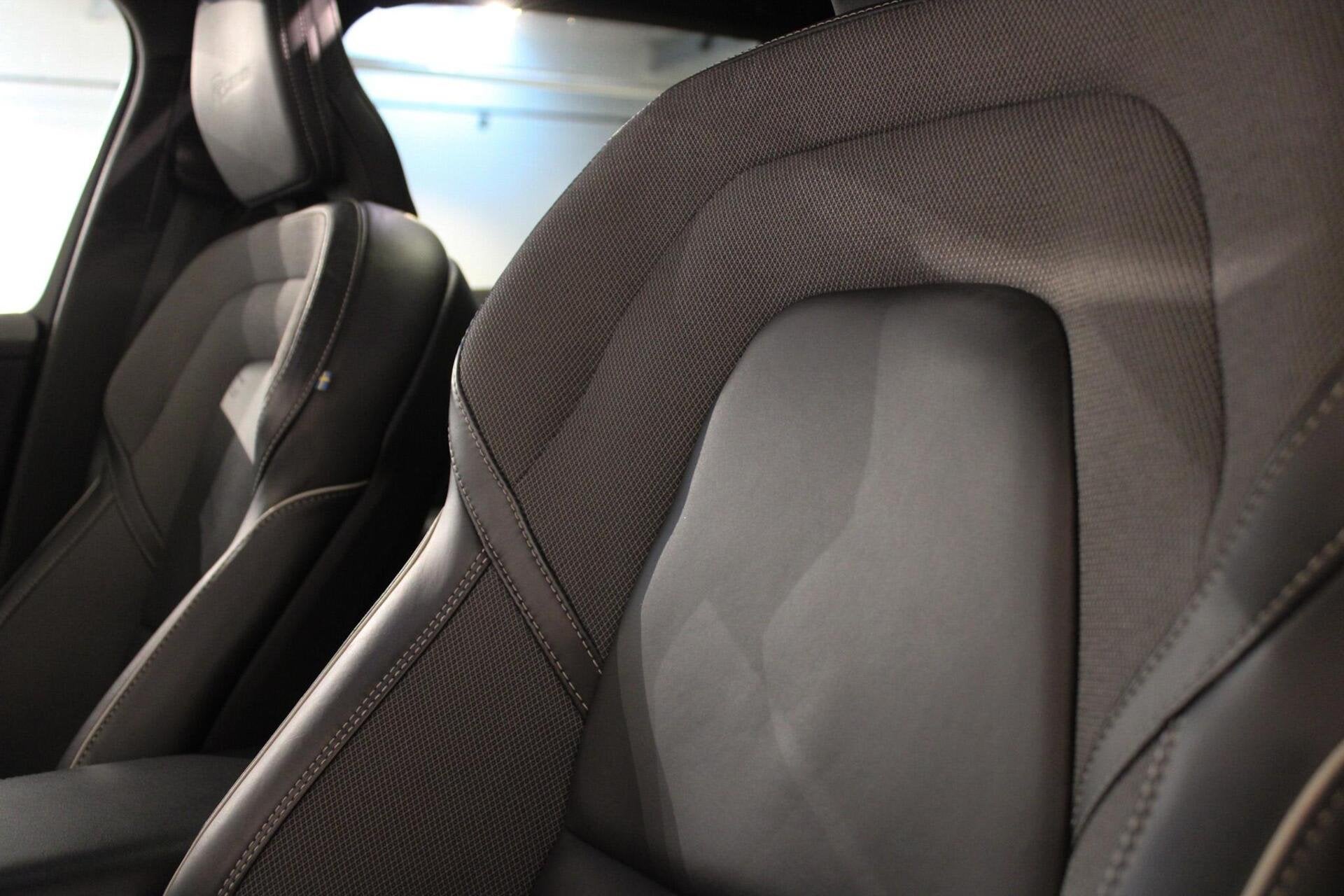 Volvo V60 2.0 T5 R-Design PANO | H&K | 20 " | TREKH | POLEST, Auto's, Dealer onderhouden, 15 km/l, 4 cilinders, 1969 cc