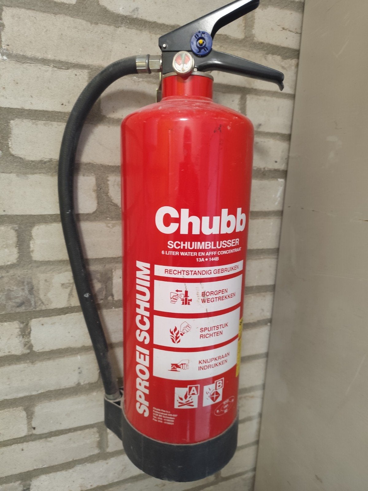 Chubb Schuimblusser 6 liter, Ophalen, Zo goed als nieuw, Brandblusser