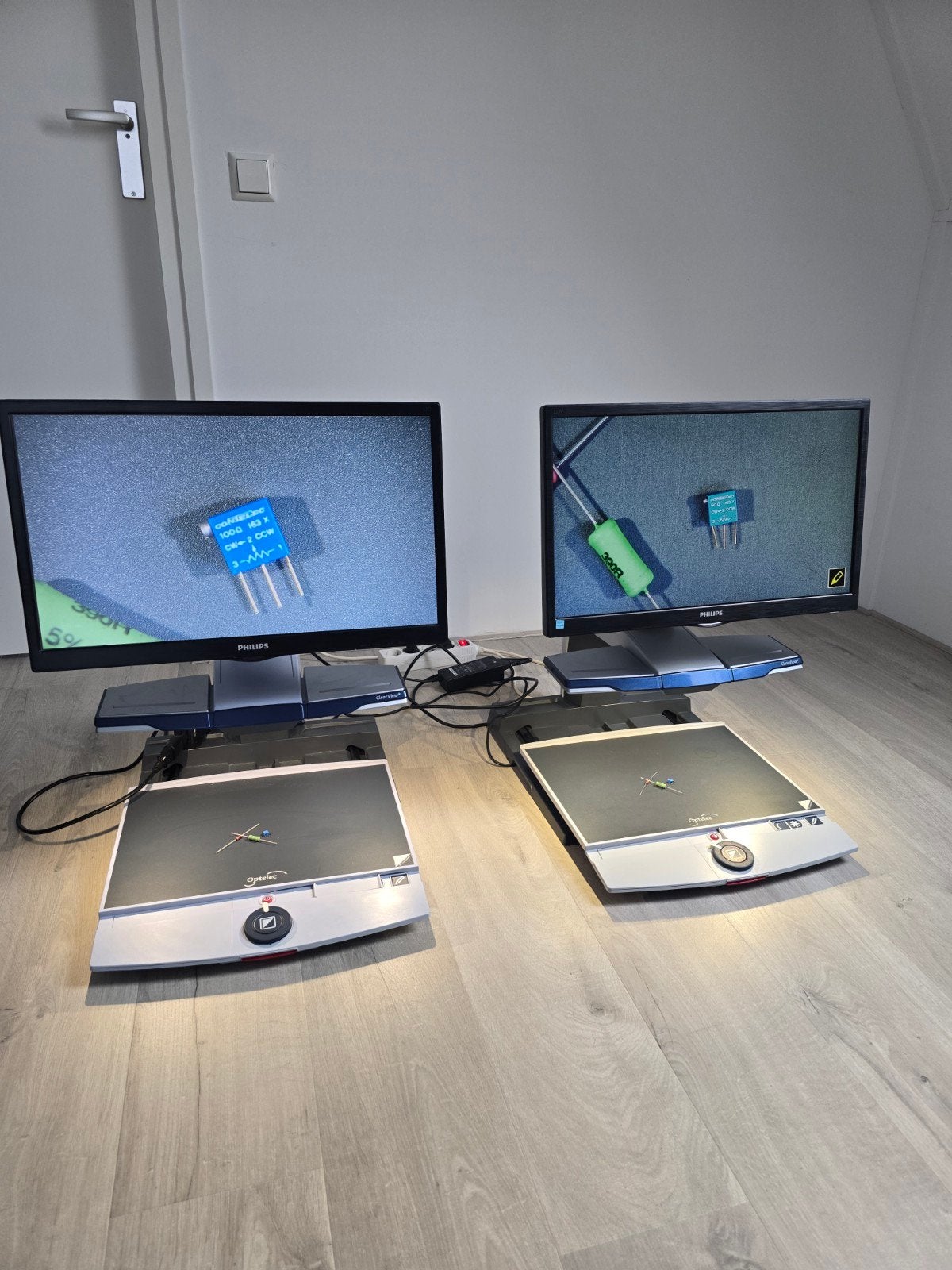 Philips Optelec clearview+ beeldloep / vergrotingscamera, Ophalen, Vergrootglas of Loep