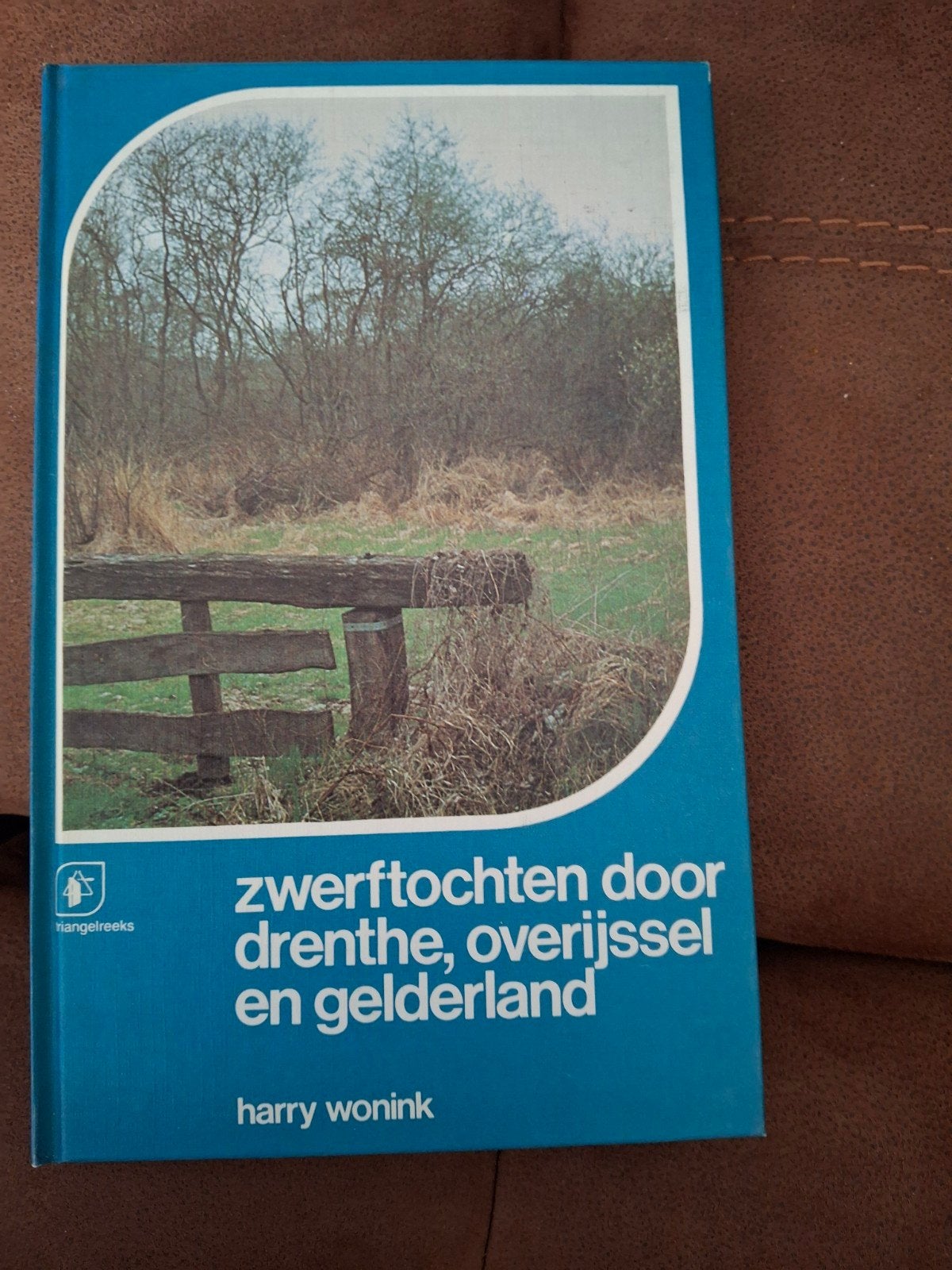 Zwerftochten door Drenthe, Overijssel en Gelderland, Ophalen