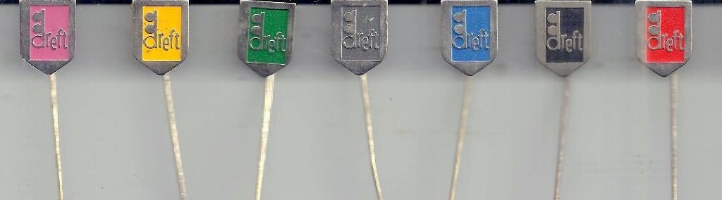W13 speldjes dreft 7 stuks  verzendkosten 2.80, Verzamelen, Ophalen of Verzenden, Gebruikt, Speldje of Pin