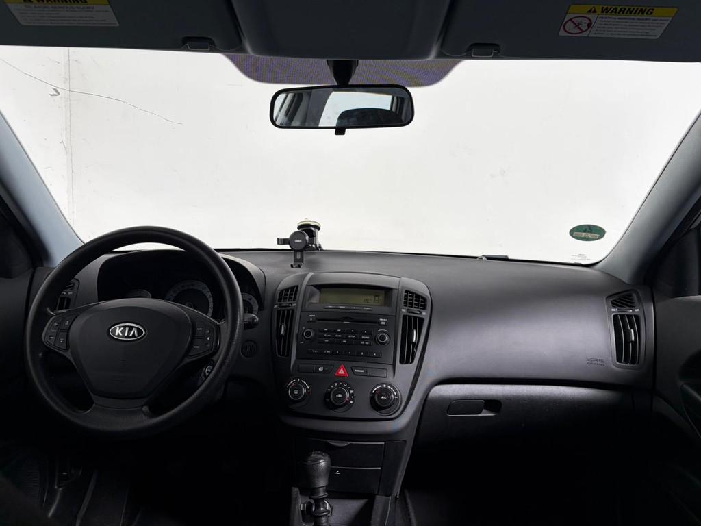 Kia cee'd Sporty Wagon 1.4 X-tra. Trekhaak! (bj 2008), Voorwielaandrijving, Gebruikt, 4 cilinders, 1396 cc