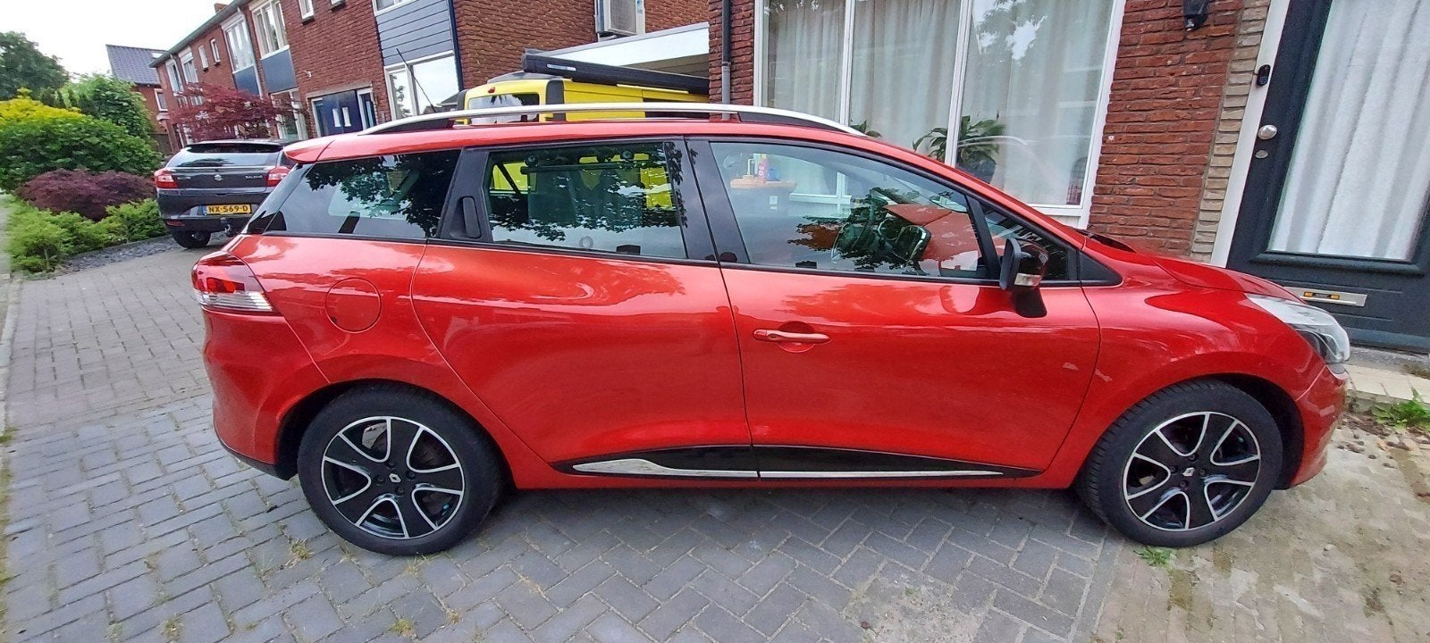Renault Clio 0.9 TCE 90 Estate 2013 Rood, Auto's, Renault, Voorwielaandrijving, 898 cc, Handgeschakeld, Particulier