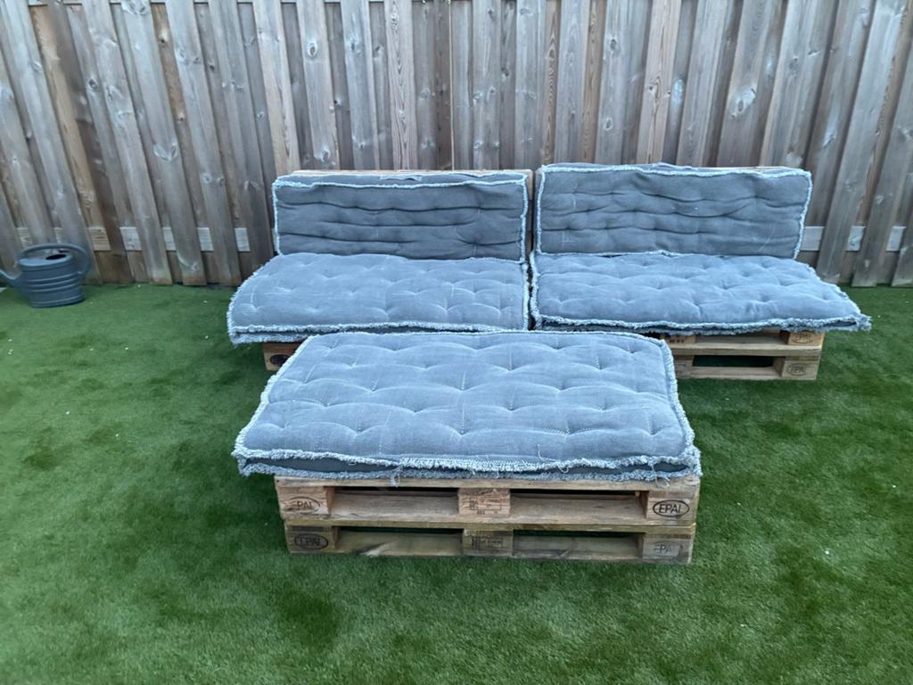 Pallet Loungeset met Kussens - Zo goed als nieuw, Ophalen, 4 zitplaatsen, Zo goed als nieuw, Loungeset
