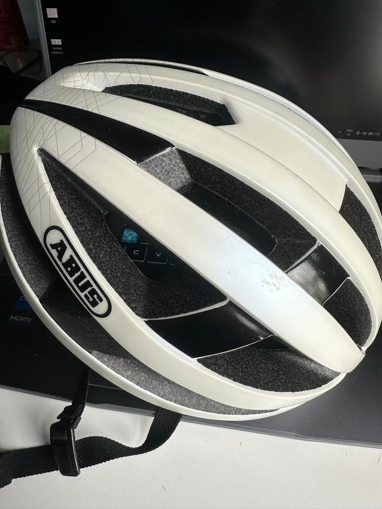ABUS Viantor Fietshelm - Wit (Maat M, 52-58cm), Fietsen en Brommers, Ophalen of Verzenden, Zo goed als nieuw, M, Heer of Dame