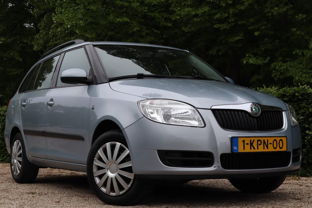 Skoda Fabia Combi 1.4-16V Ambition Business Line | Airco | T, Voorwielaandrijving, 4 cilinders, Blauw, 1000 kg