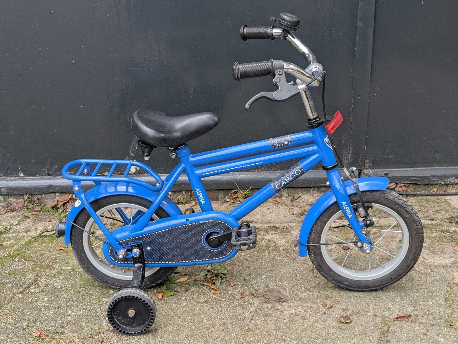 Alpina Cargo kinderfiets 12 inch met zijwieltjes, Ophalen, Zijwieltjes, Gebruikt, Velgrem
