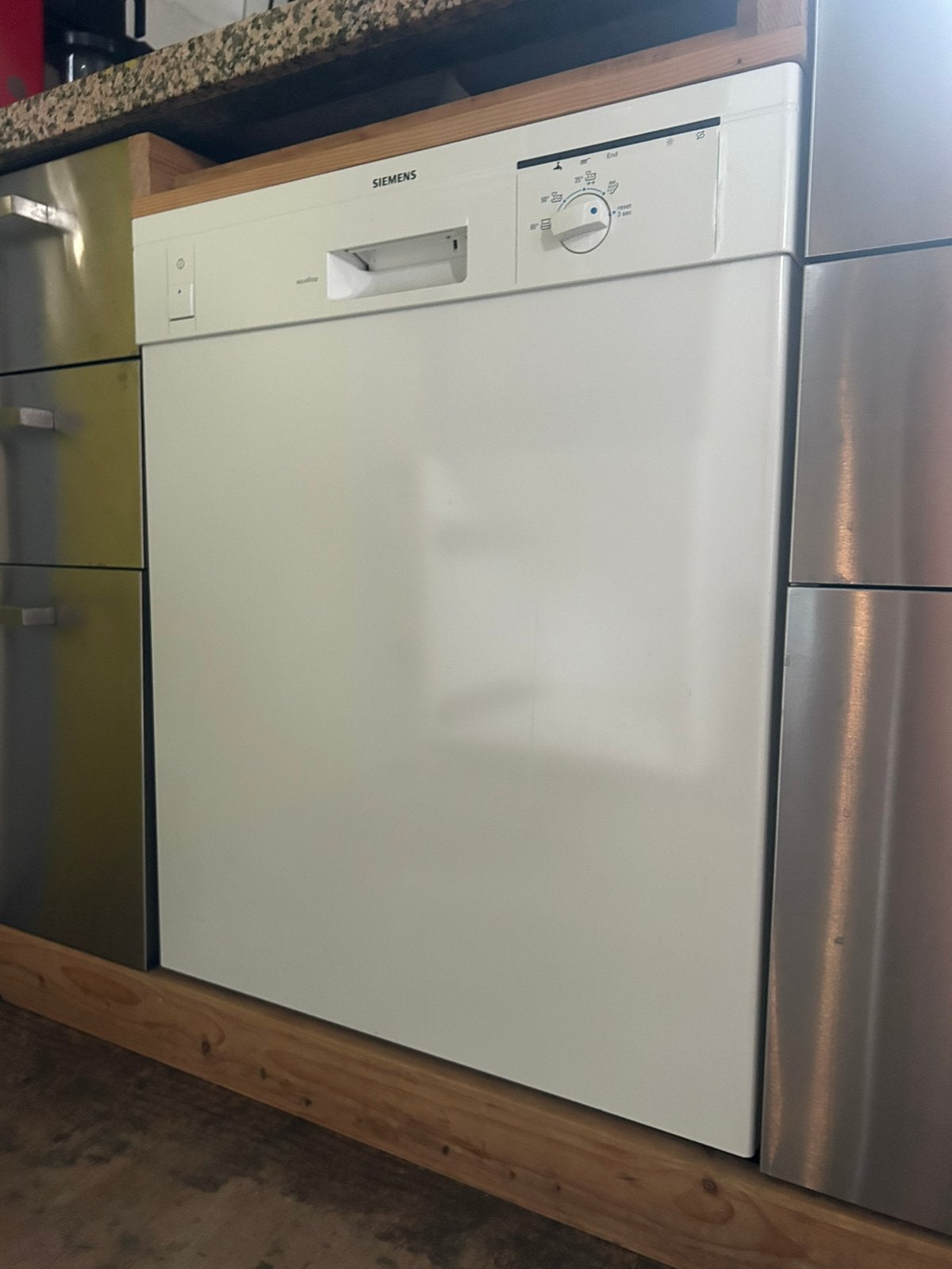 Siemens SL1501S Vaatwasser, Witgoed en Apparatuur, Vaatwasmachines, Ophalen, Gebruikt, Minder dan 85 cm, Inbouw