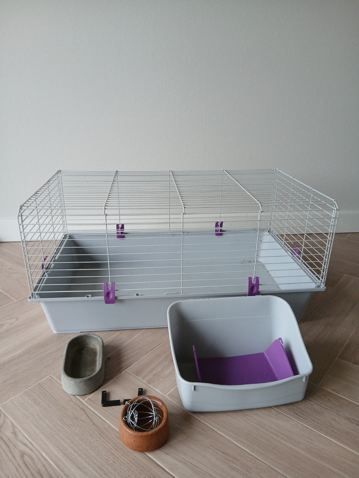 Konijnenkooi / caviakooi 97 cm met accessoires
Konijnenkooi, Dieren en Toebehoren, Kooi, Gebruikt, 75 tot 110 cm, Cavia
