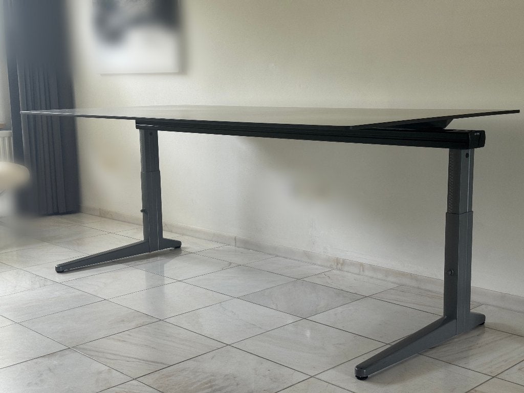 Arend bureau/werktafel, Huis en Inrichting, Ophalen, Zit-sta bureau, Gebruikt, In hoogte verstelbaar