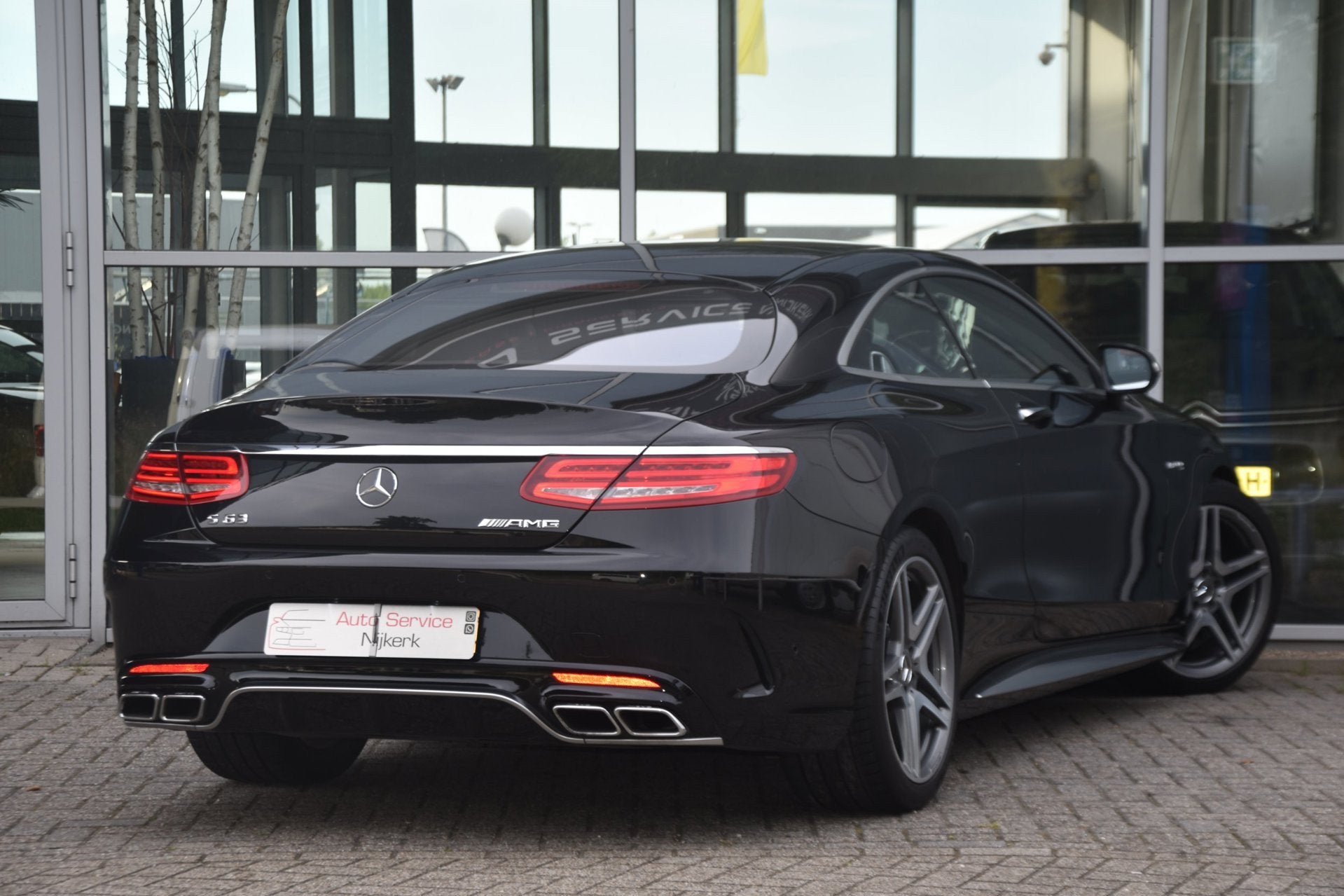 Foto 3 van Mercedes-Benz S-klasse Coupé AMG 585PK | Keramisch | Swarov