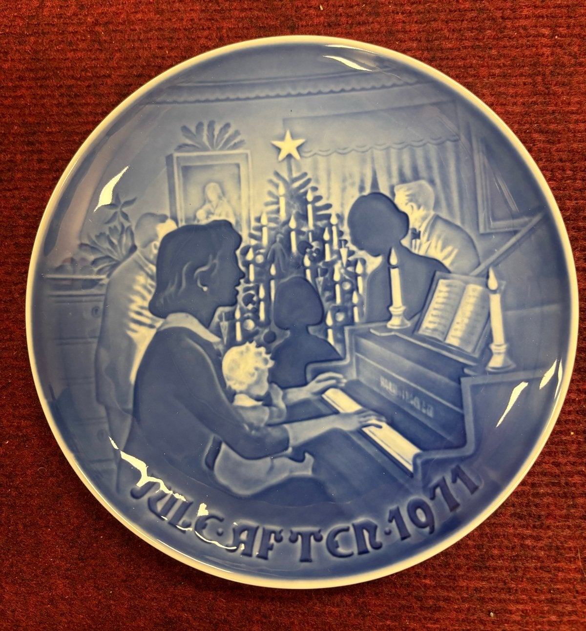 Bing & Grøndahl Kerstbord 1971 - Jul i hjemmet, Ophalen of Verzenden
