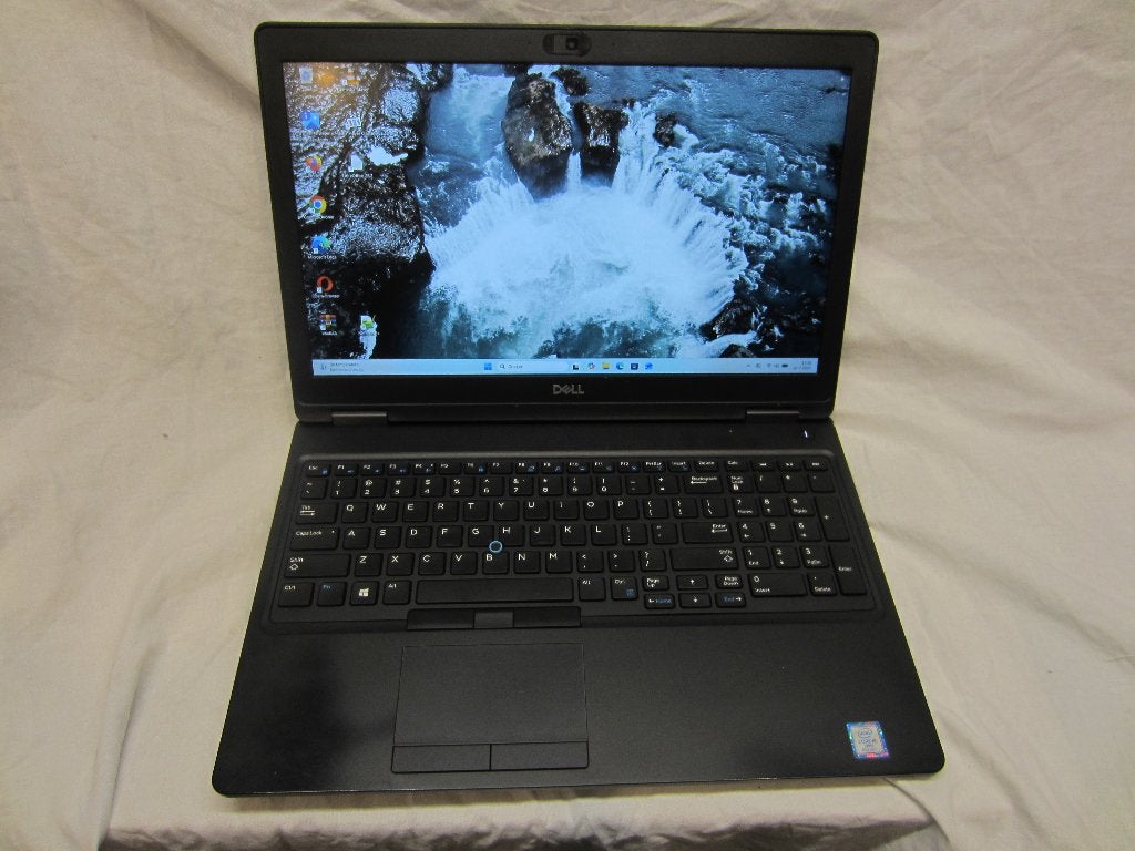 Dell Latitude 5580, 256 GB, Met videokaart, Qwerty, Ophalen of Verzenden
