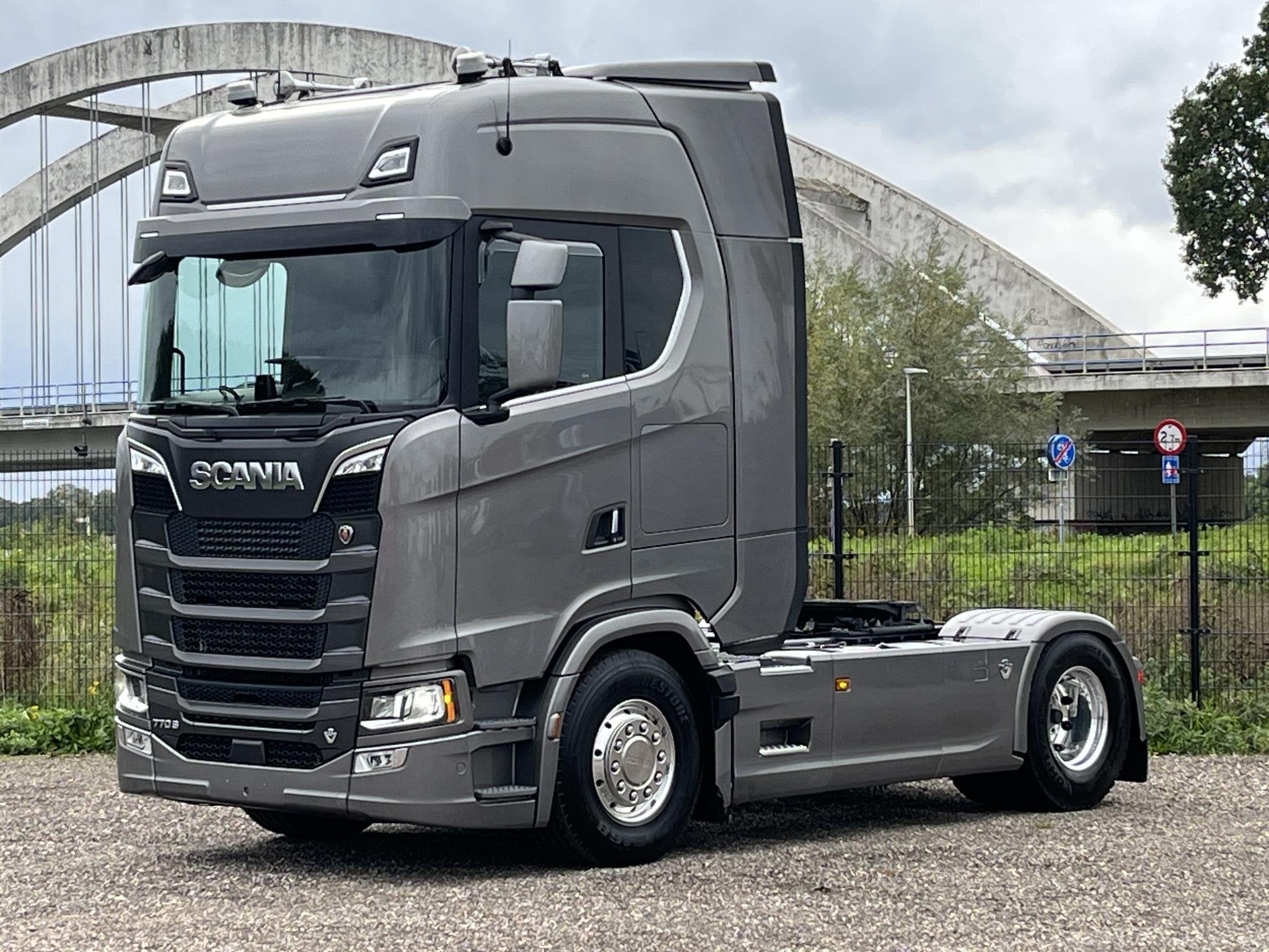 Scania S770 V8 4x2 | Full Air | Retarder | Alloy | Leather, Auto's, Automaat, Stof, Scania, Bedrijf