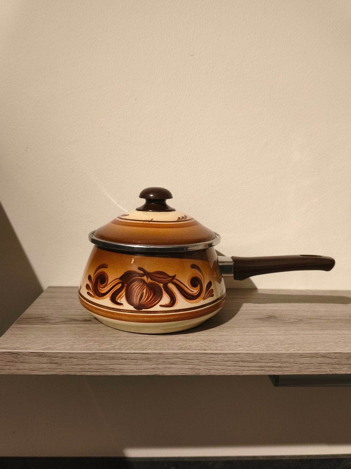 vintage Emaille steelpan met deksel - Nieuwstaat, Ophalen of Verzenden, Zo goed als nieuw, Kookpan, Met deksel
