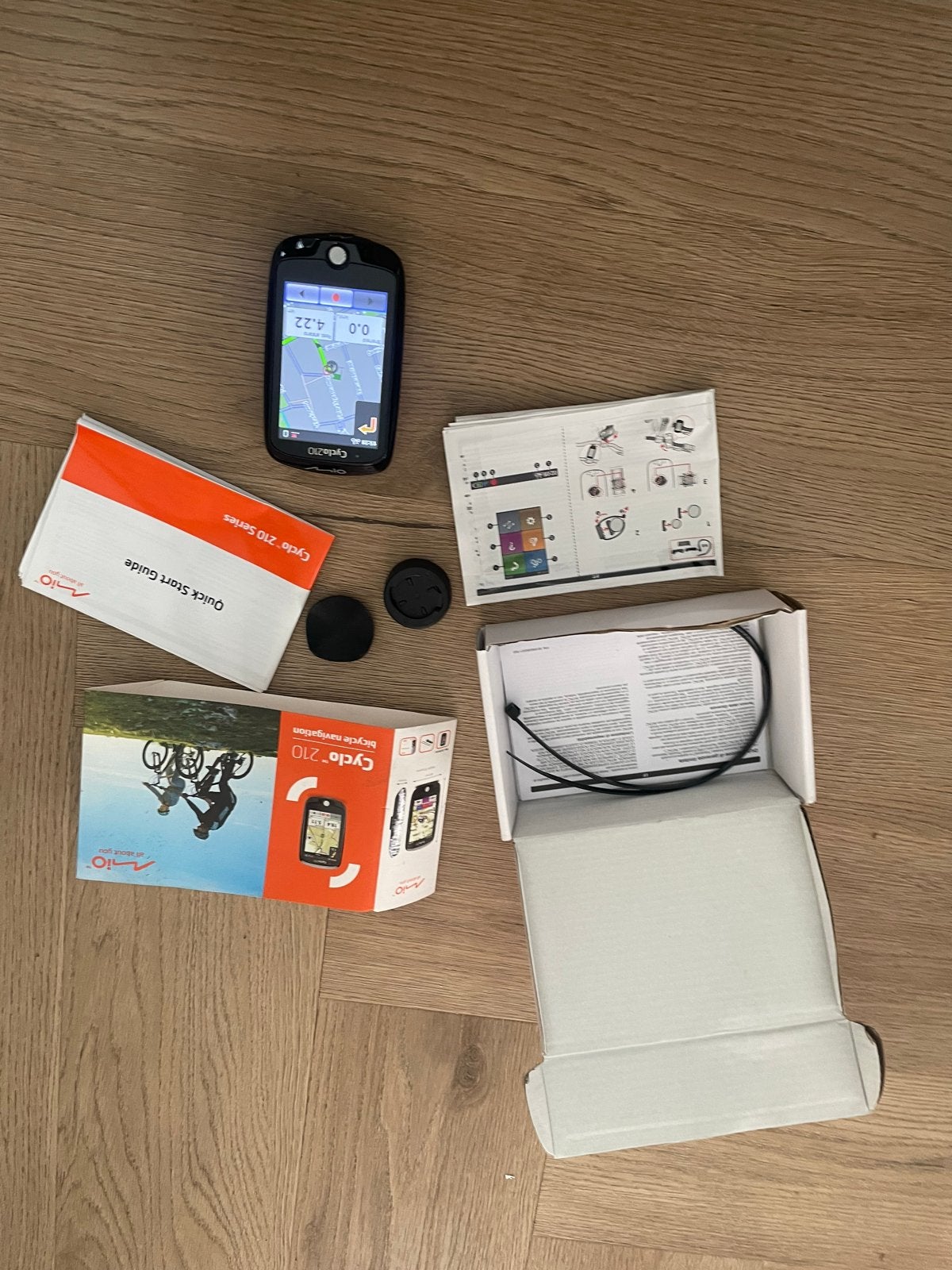 Mio Cyclo 210 fietsnavigatie - Batterij vervangen nodig, Fietsen en Brommers, Fietsaccessoires | Fietscomputers, Gebruikt, GPS