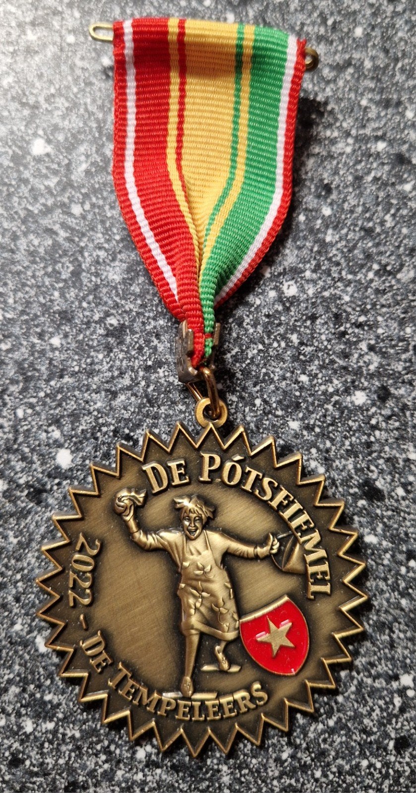 Verschillende Tempeleers medailles, Verzamelen, Speldjes, Pins en Buttons, Ophalen of Verzenden, Zo goed als nieuw, Overige onderwerpen