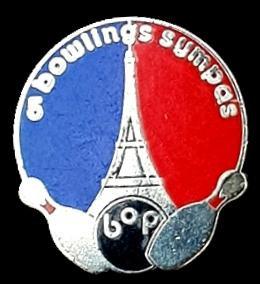 Paris- 5 bowlings sumpas pin, Verzenden, Nieuw, Sport, Speldje of Pin
