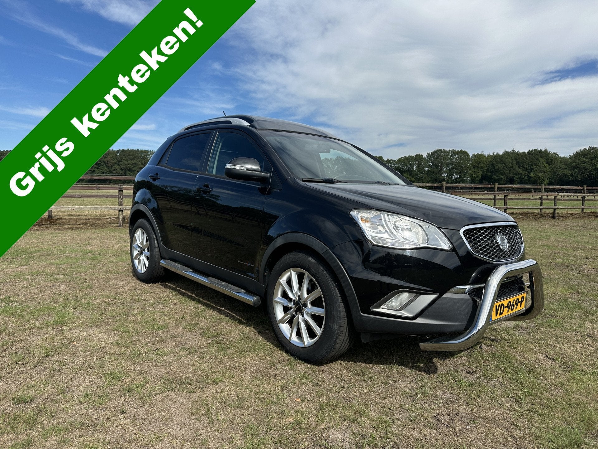SsangYong Korando 2.0 XDI '13 4x4 GRIJS KENTEKEN Marge 2000K, Gebruikt, Zwart, 4 cilinders, 150 pk